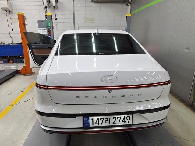 Hyundai Grandeur 2023 — inspection photo 2