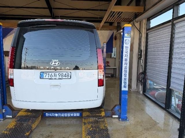 Hyundai Staria 2025 — inspection photo 2
