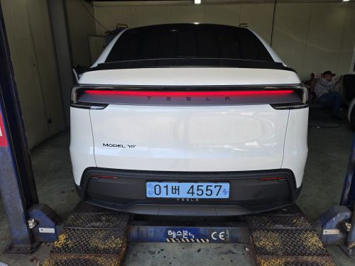 Tesla Model Y 2026 — inspection photo 2