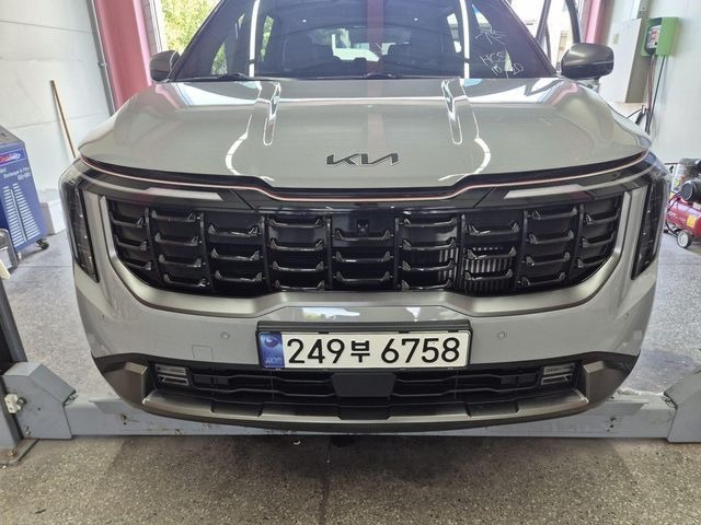 Kia Canival 2025 — inspection photo 1