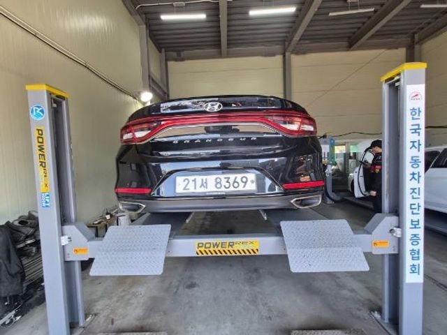 Hyundai Grandeur 2018 — inspection photo 2