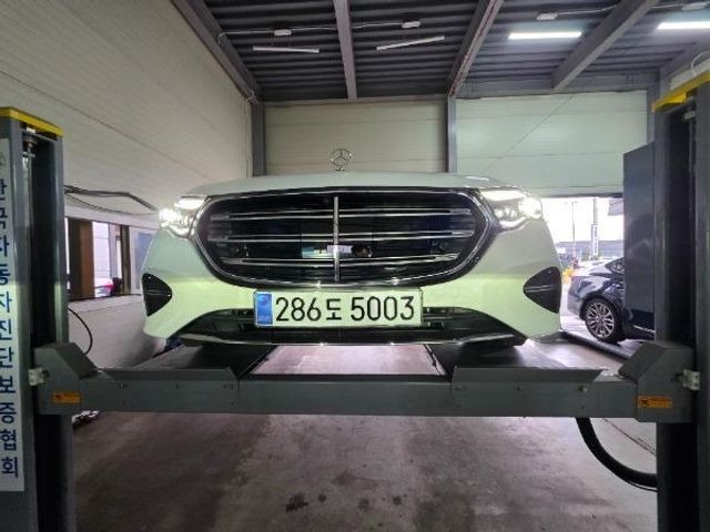 Mercedes-Benz E-Class 2025 — inspection photo 1