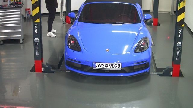 Porsche 718 2024 — inspection photo 1