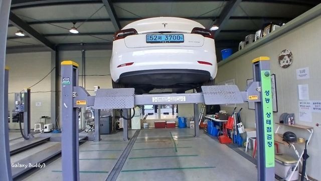 Tesla Model 3 2021 — inspection photo 2