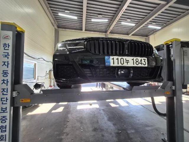 BMW 5-Series 2022 — inspection photo 1