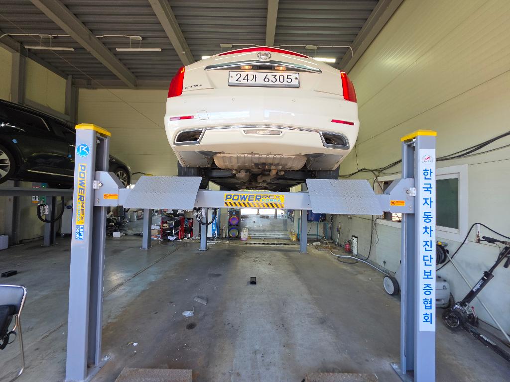 Cadillac CTS 2014 — inspection photo 2