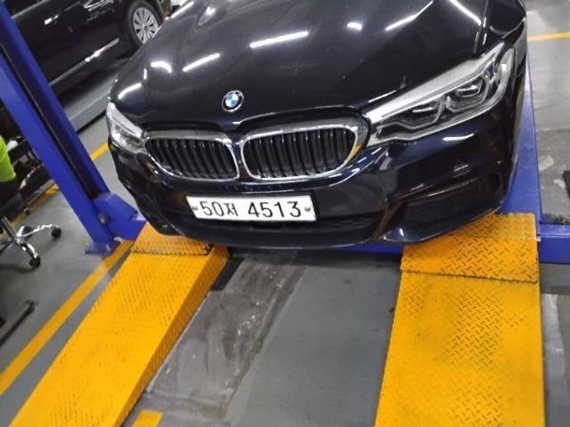 BMW 5-Series 2018 — inspection photo 1