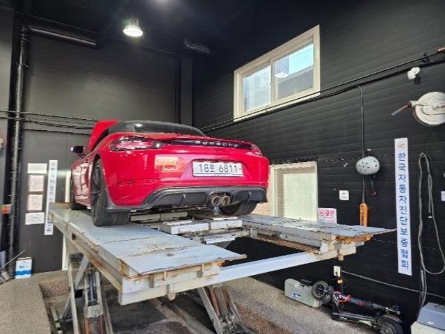 Porsche 718 2018 — inspection photo 2