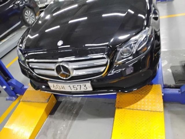 Mercedes-Benz E-Class 2017 — inspection photo 1