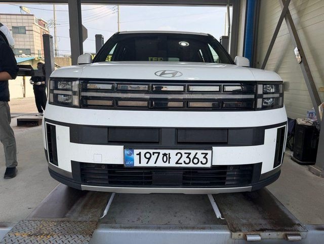 Hyundai Santafe 2025 — inspection photo 1