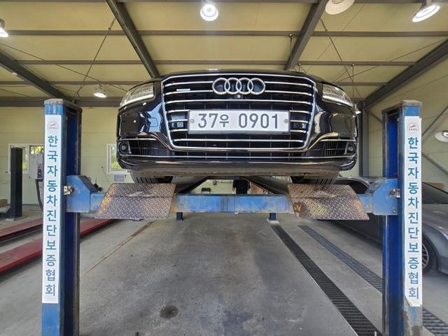 Audi A8 2015 — inspection photo 1