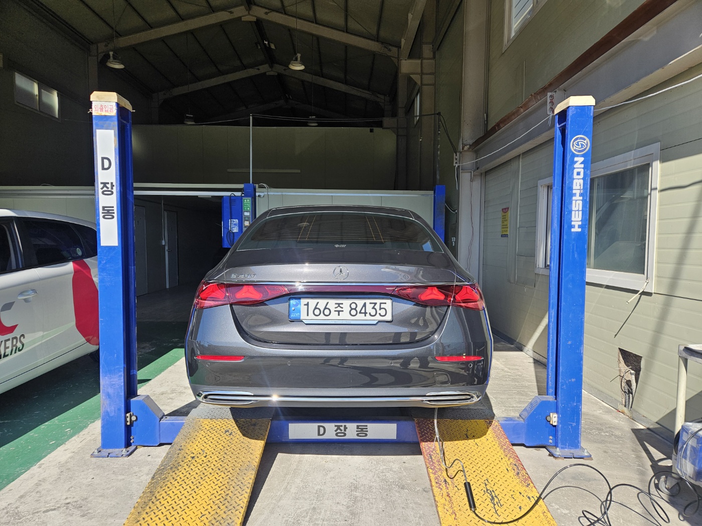 Mercedes-Benz E-Class 2024 — inspection photo 2