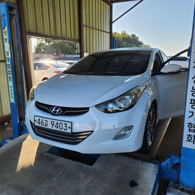 Hyundai AVANTE 2013 — inspection photo 1