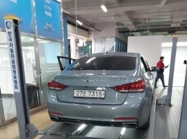 Genesis G80 2017 — inspection photo 2