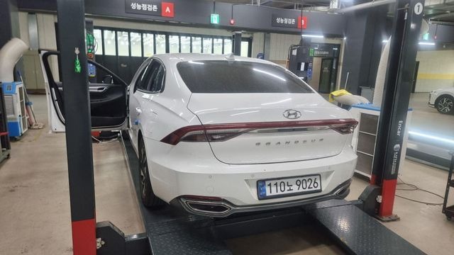 Hyundai Grandeur 2023 — inspection photo 2