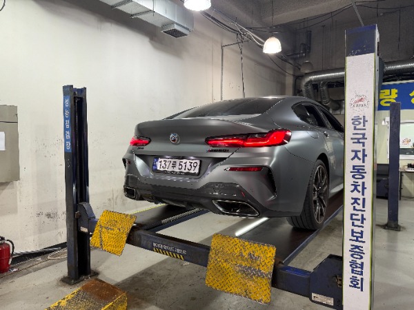 BMW 8-Series 2023 — inspection photo 2