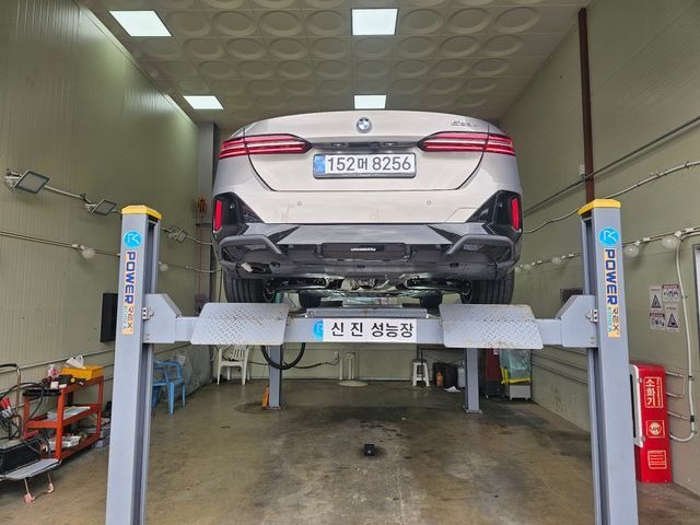 BMW 5-Series 2025 — inspection photo 2