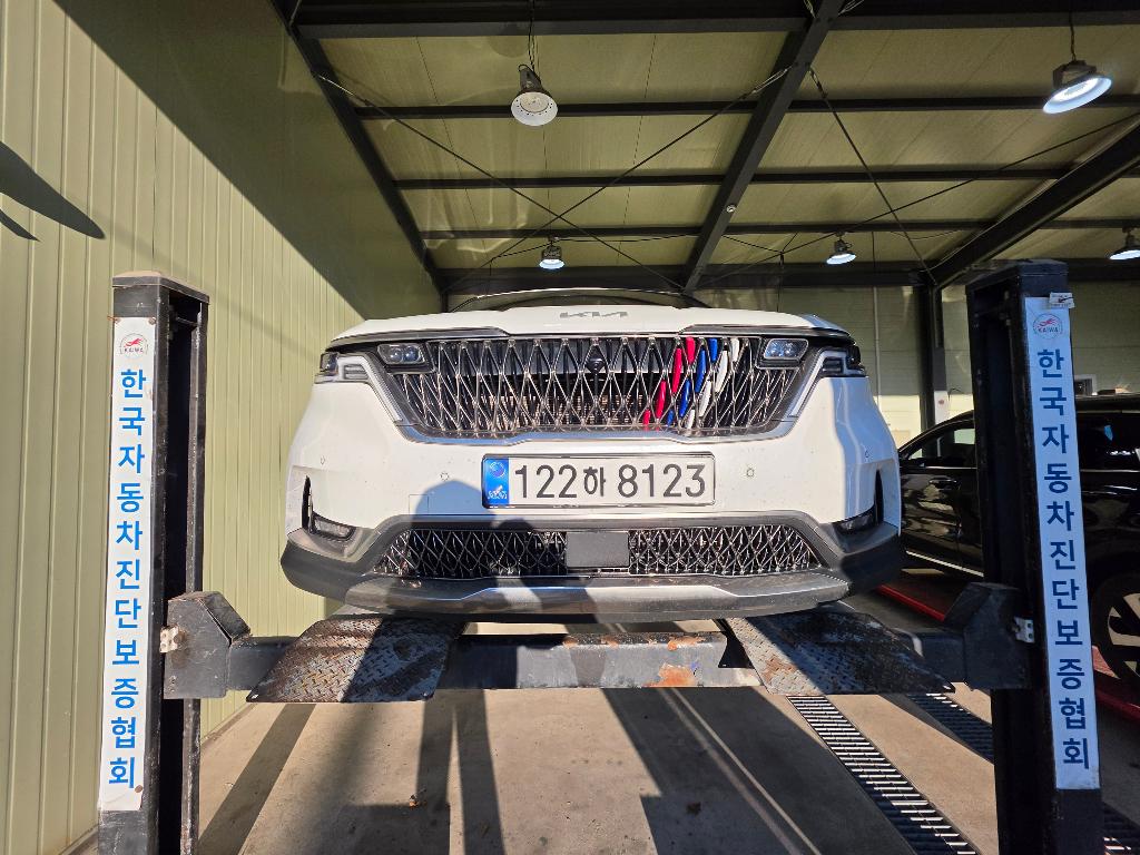 Kia Canival 2023 — inspection photo 1