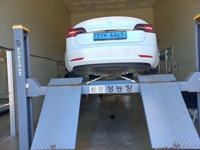 Tesla Model 3 2022 — inspection photo 2