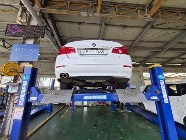 BMW 5-Series 2013 — inspection photo 2