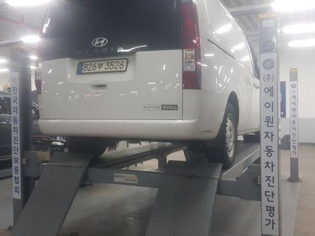 Hyundai Staria 2025 — inspection photo 2