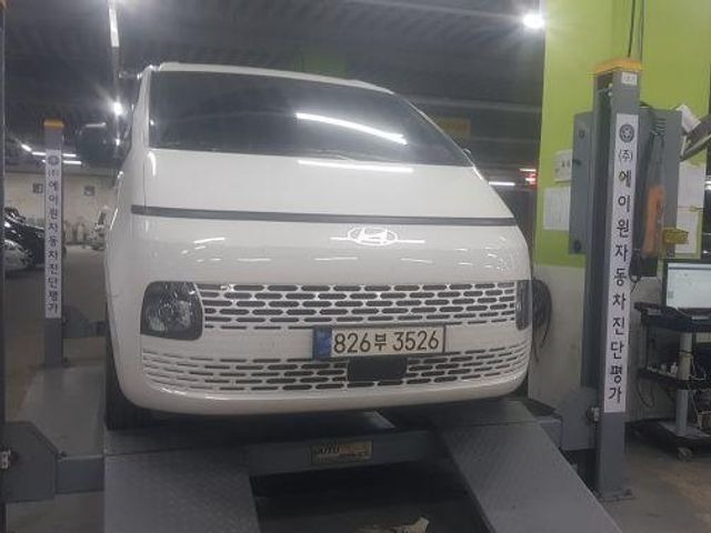 Hyundai Staria 2025 — inspection photo 1