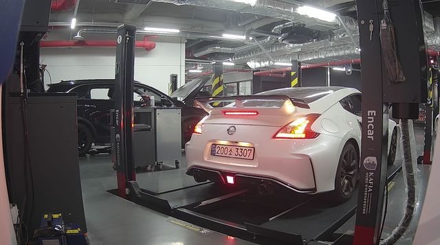 Nissan 370Z 2018 — inspection photo 2