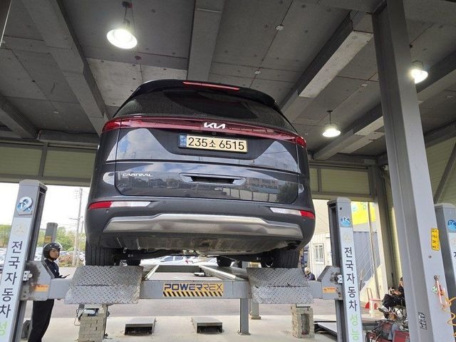 Kia Canival 2023 — inspection photo 2