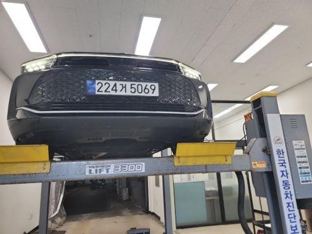 Toyota Crown 2023 — inspection photo 1