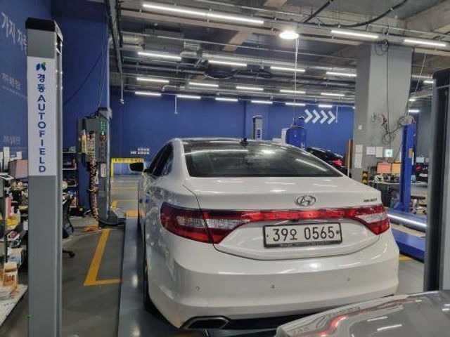 Hyundai Grandeur 2016 — inspection photo 2