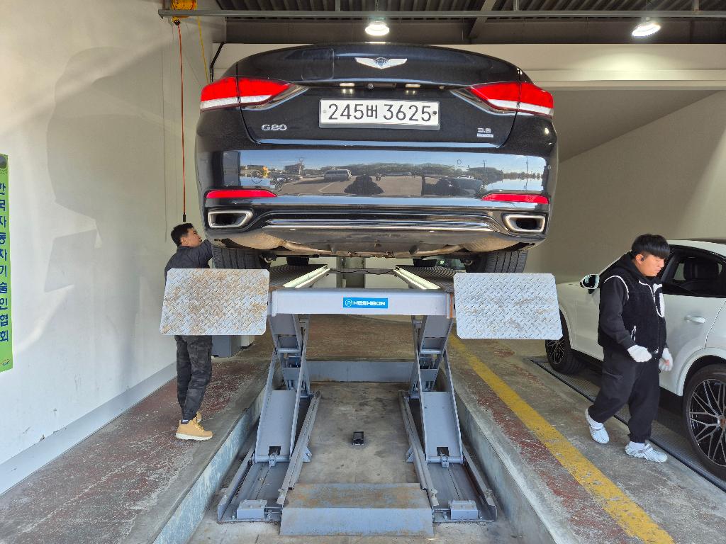 Genesis G80 2018 — inspection photo 2
