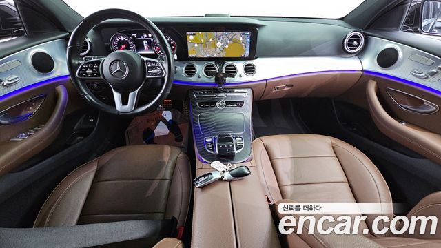 Mercedes-Benz E-Class — interior
