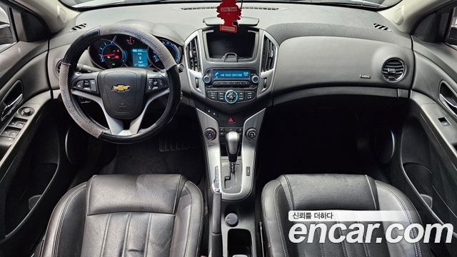 Chevrolet Korea Cruze — interior