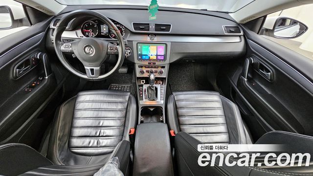 Volkswagen CC — interior