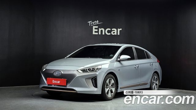Hyundai Ioniq — exterior