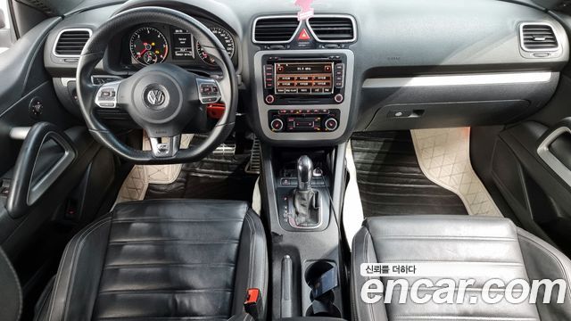 Volkswagen Scirocco — interior