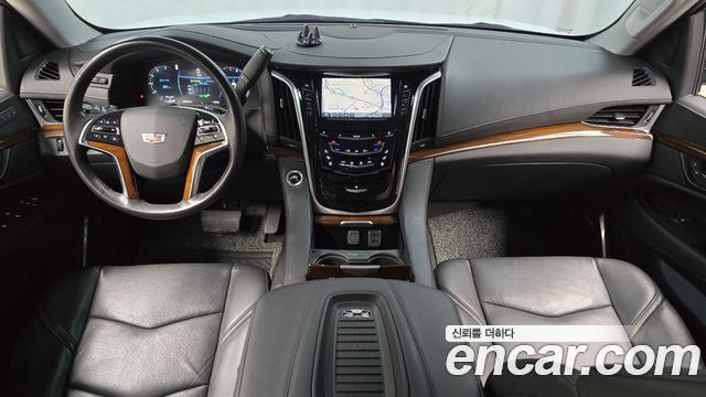Cadillac Escalade — interior