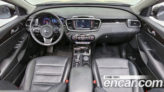 Kia Sorento — interior