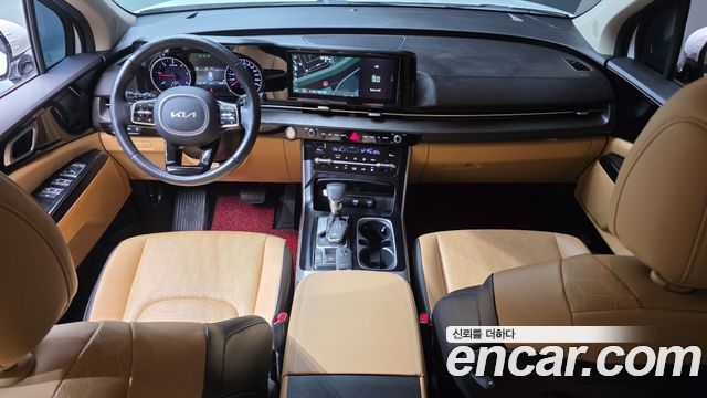 Kia Carnival — interior