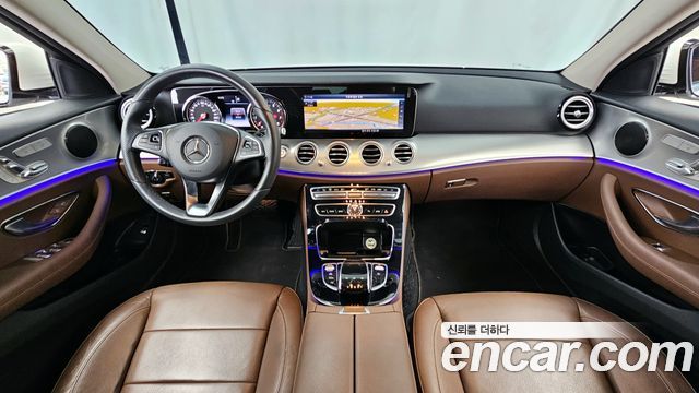 Mercedes-Benz E-Class — interior