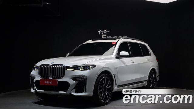 BMW X7 — exterior