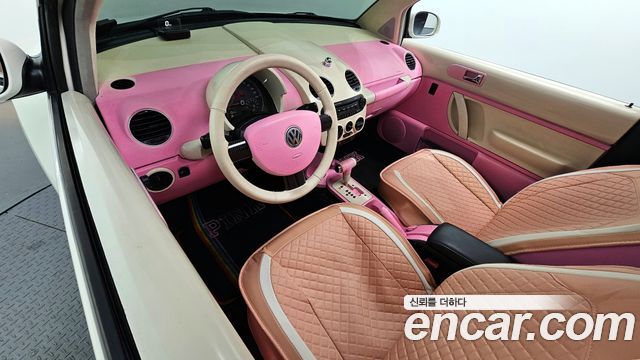 Volkswagen Beetle — interior