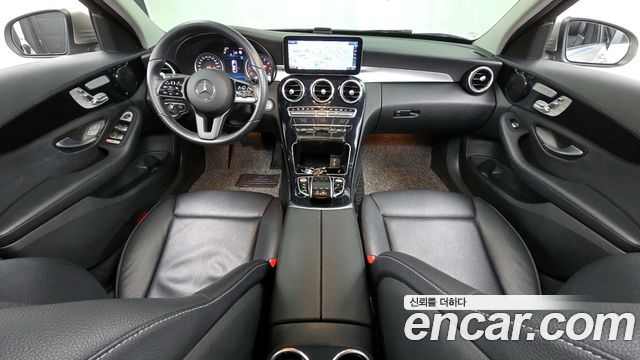 Mercedes-Benz C-Class — interior