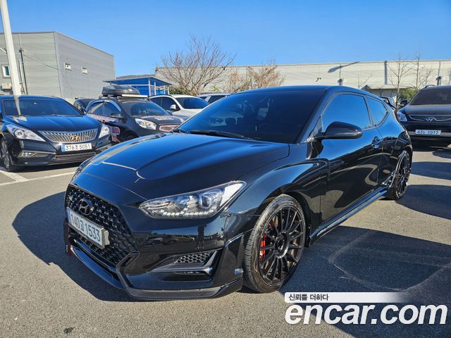 Hyundai Veloster — exterior