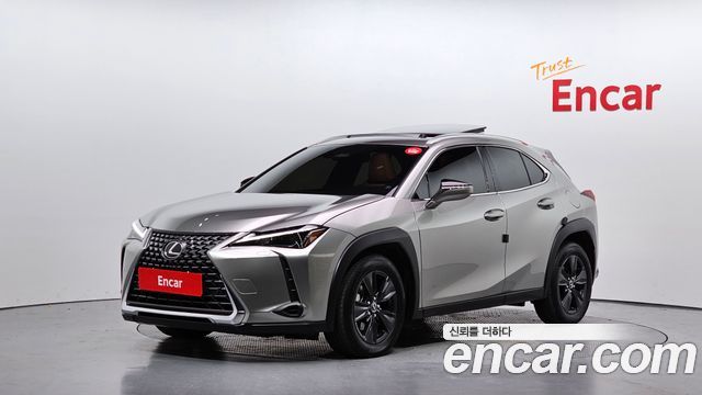 Lexus UX — exterior