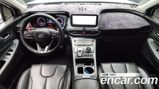 Hyundai Santa Fe — interior