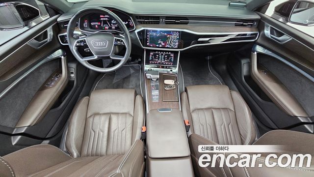 Audi A7 — interior