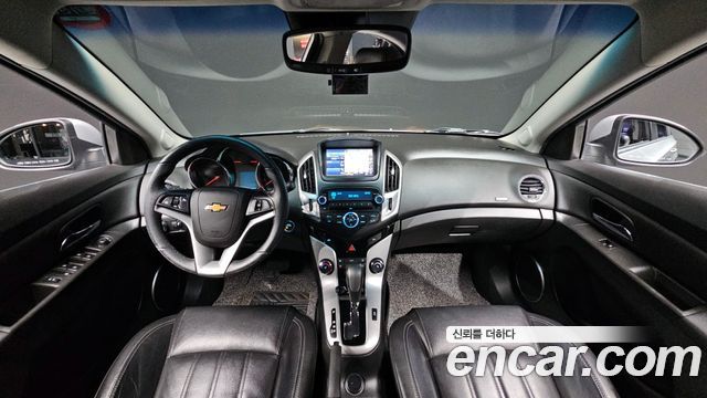 Chevrolet Korea Cruze — interior