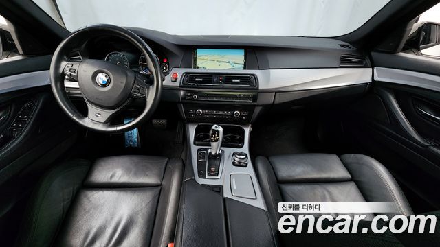 BMW 5 Series — interior