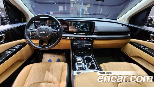 Kia Carnival — interior